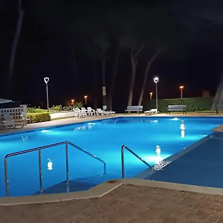 Beach & Flowers Free Parking Salou Esterno foto